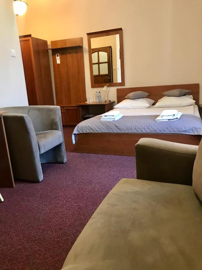 Hotelik Polonia Łowicz Exteriér fotografie